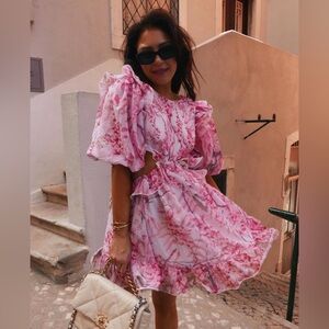 NWT ASOS LORNA LUXE PINK 'SERENDIPITY' FRILL HEM CUT OUT BACK DRESS
size 6